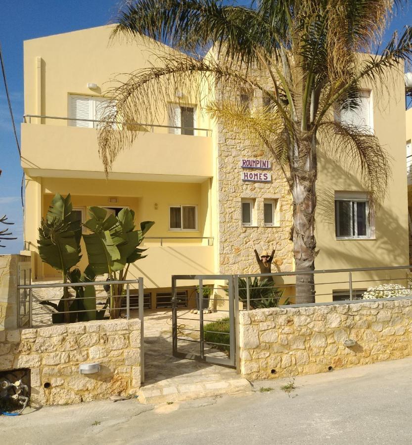 Rubini Homes Ajía Marína Kültér fotó