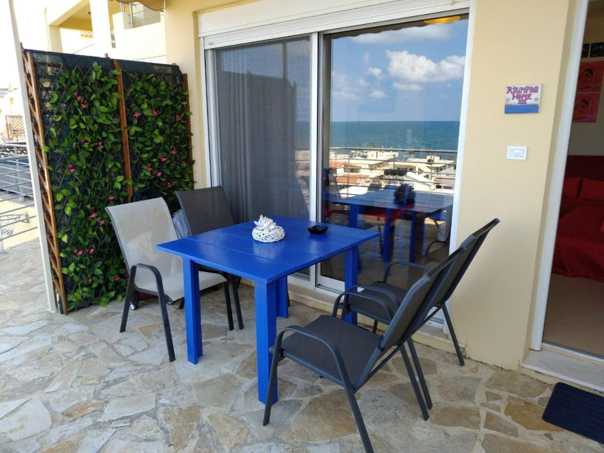 Rubini Homes Ajía Marína Kültér fotó